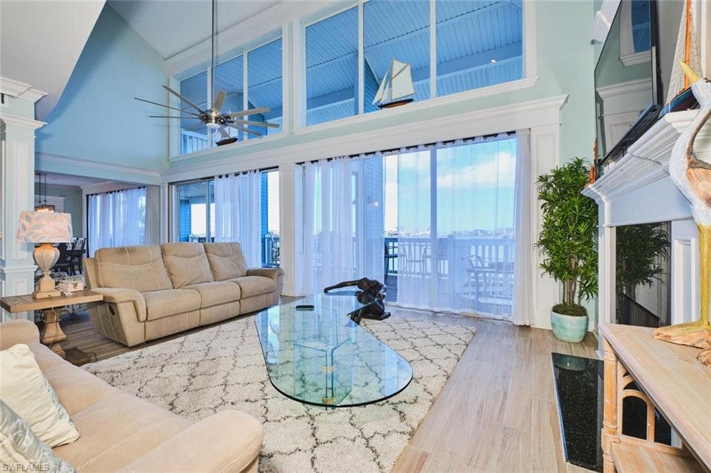 950 San Carlos DR-14