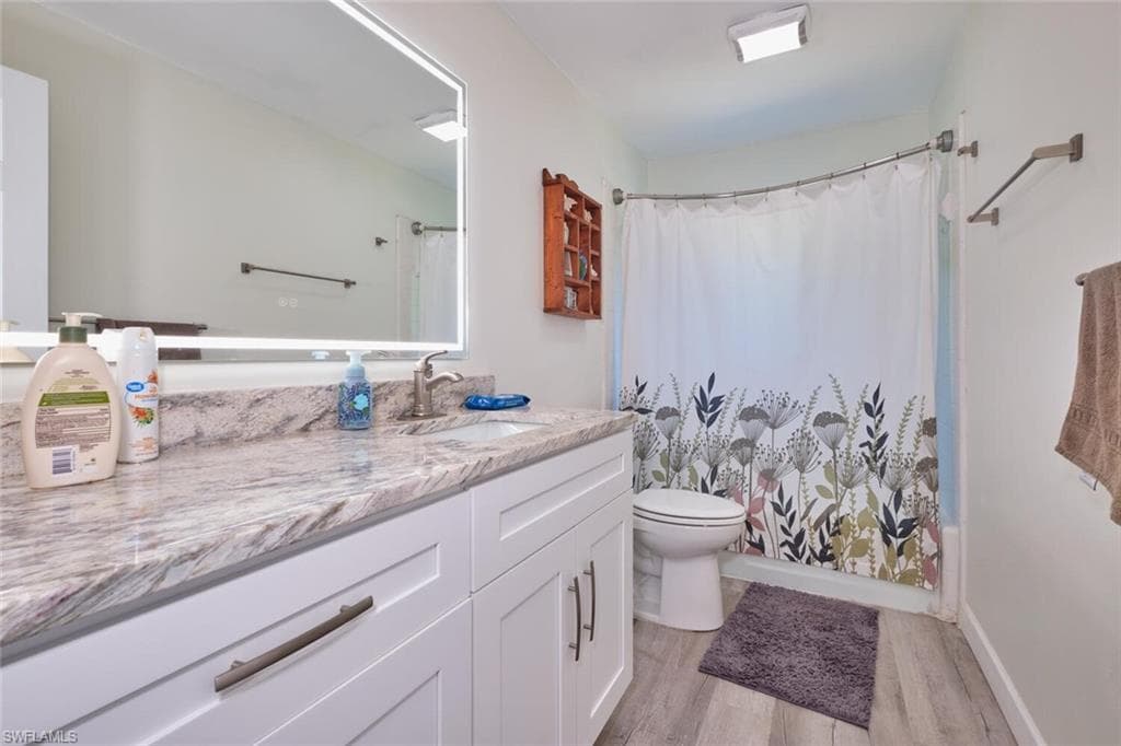 2213 River Pine DR, FORT MYERS FL 33905-21