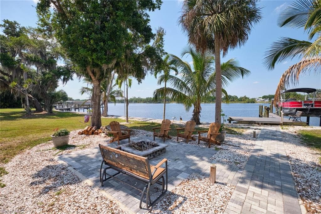2213 River Pine DR, FORT MYERS FL 33905-29