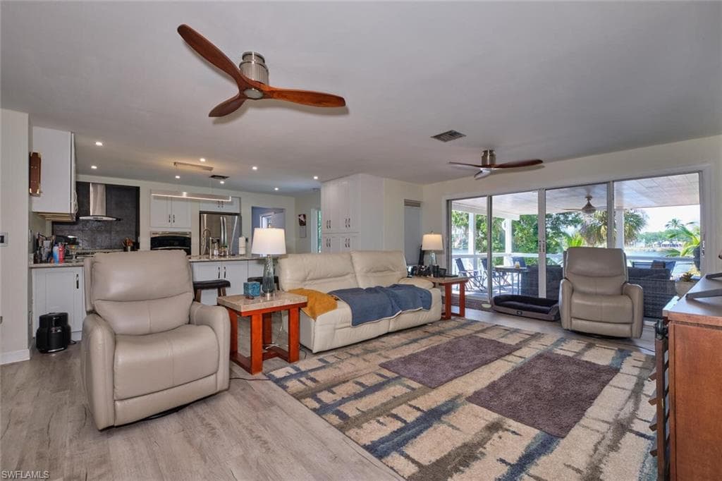 2213 River Pine DR, FORT MYERS FL 33905-13