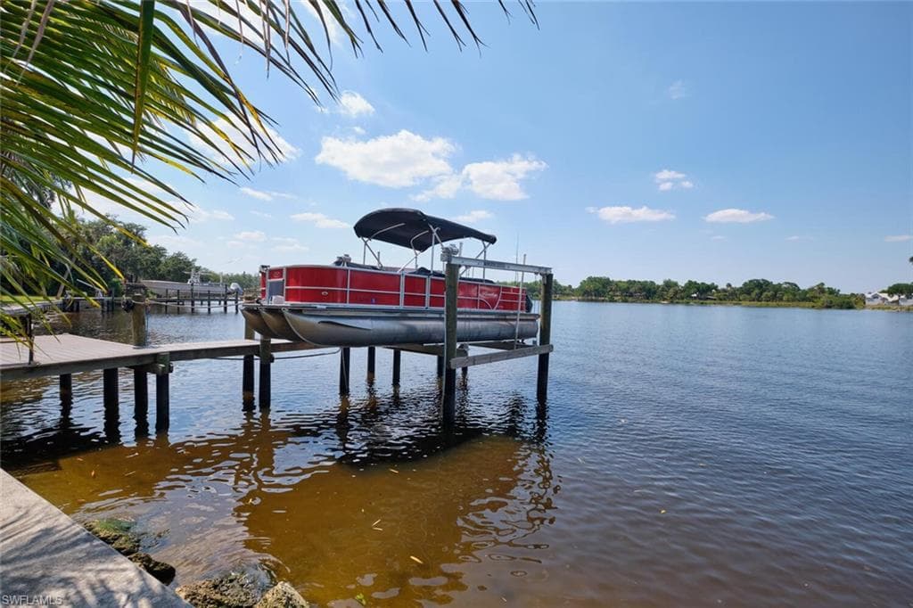 2213 River Pine DR, FORT MYERS FL 33905-40