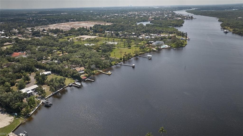 2213 River Pine DR, FORT MYERS FL 33905-44