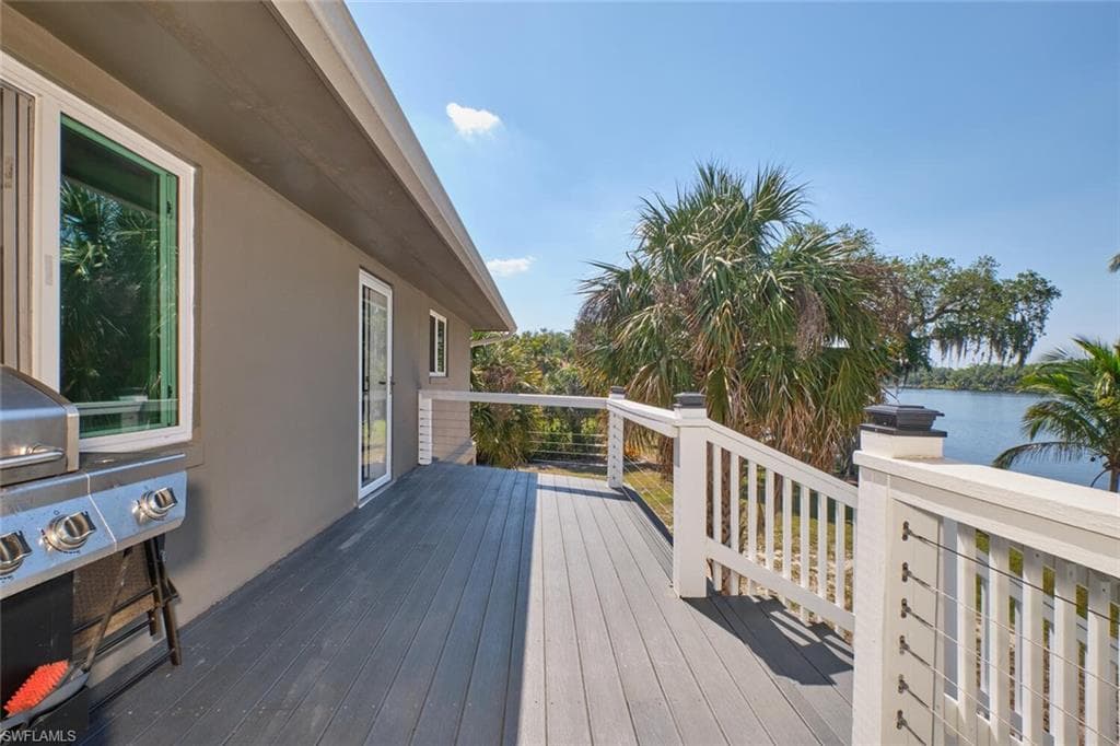 2213 River Pine DR, FORT MYERS FL 33905-28