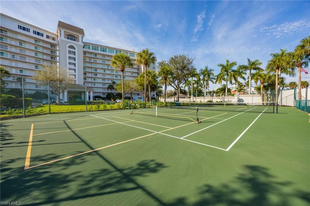 13105 Vanderbilt DR # 306, NAPLES FL 34110-25