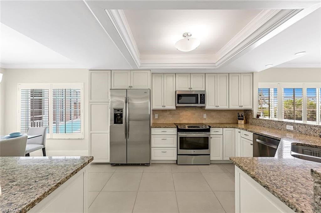 13105 Vanderbilt DR # 306, NAPLES FL 34110-4