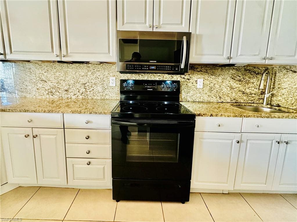 826 Wiggins Pass RD # 307, NAPLES FL 34110-5