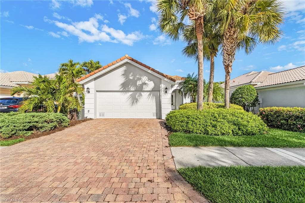 7549 Garibaldi CT, NAPLES FL 34114-1