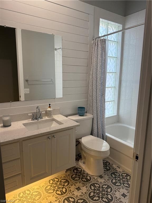 7549 Garibaldi CT, NAPLES FL 34114-17