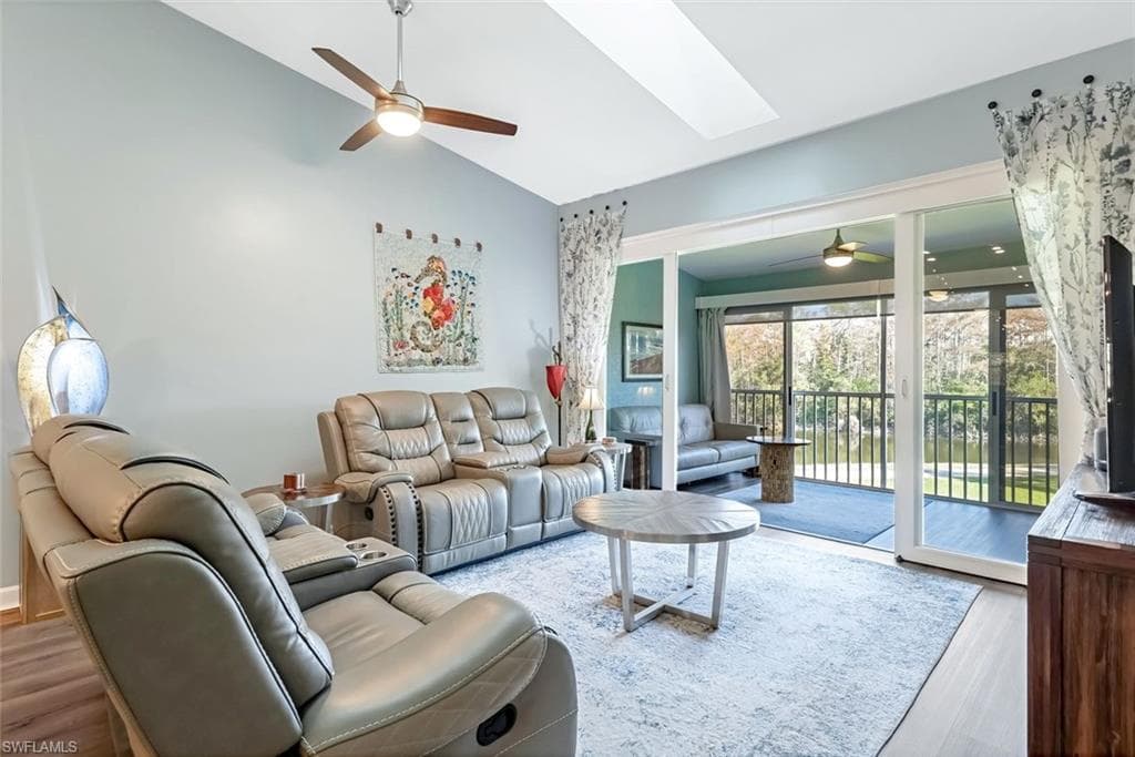 524 Lake Louise CIR # 504, NAPLES FL 34110-5