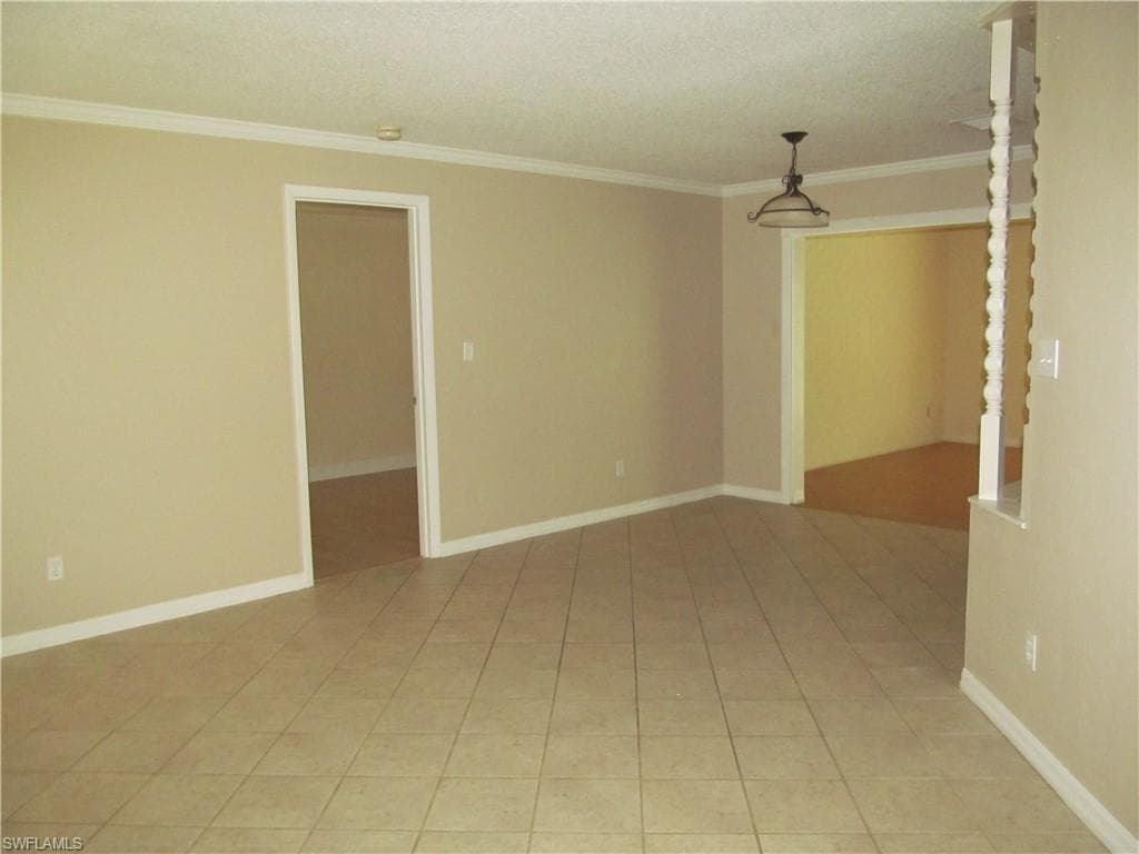 1411 Caywood CIR S, LEHIGH ACRES FL 33936-1