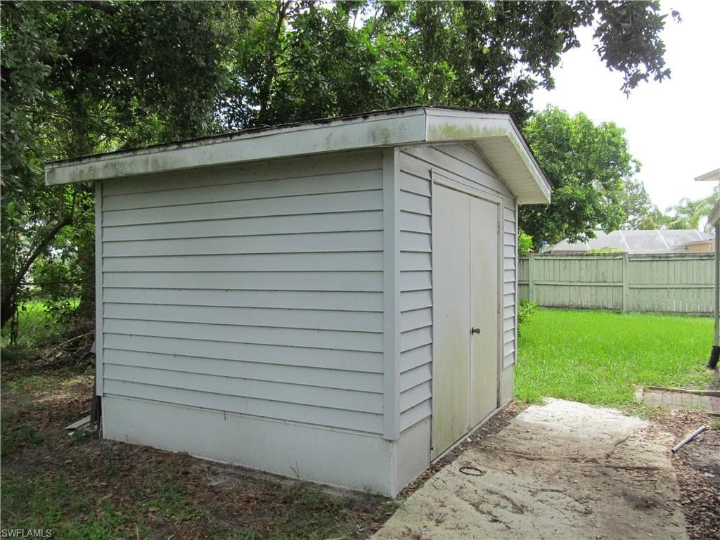 1411 Caywood CIR S, LEHIGH ACRES FL 33936-12