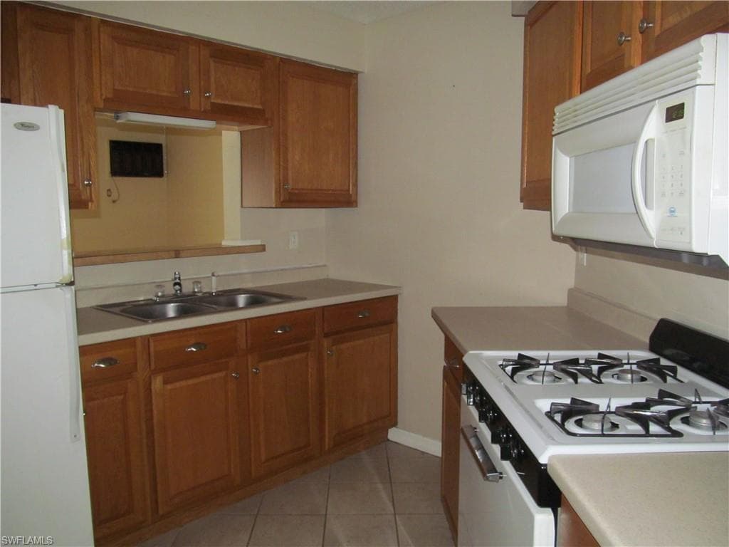 1411 Caywood CIR S, LEHIGH ACRES FL 33936-4