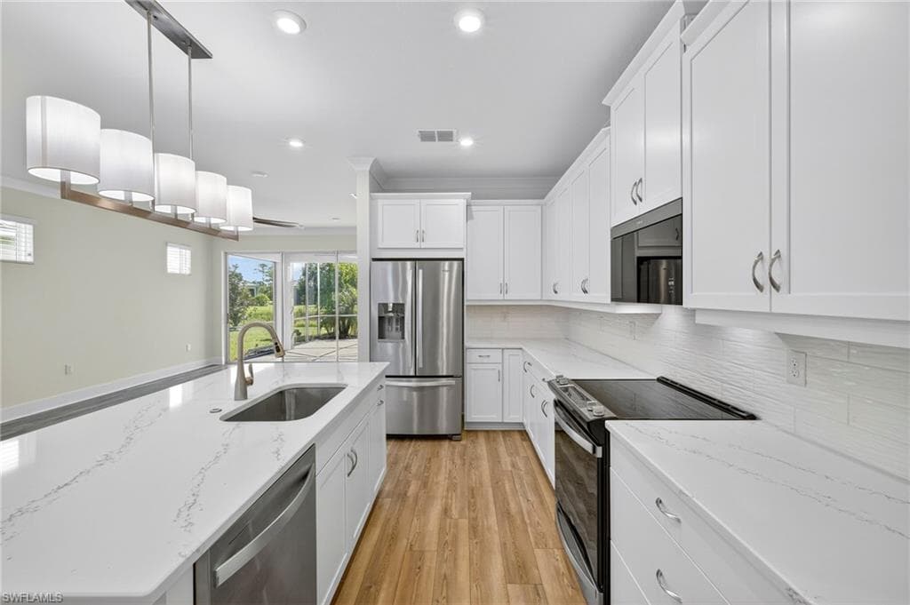 10279 Bonavie Cove DR, FORT MYERS FL 33966-5