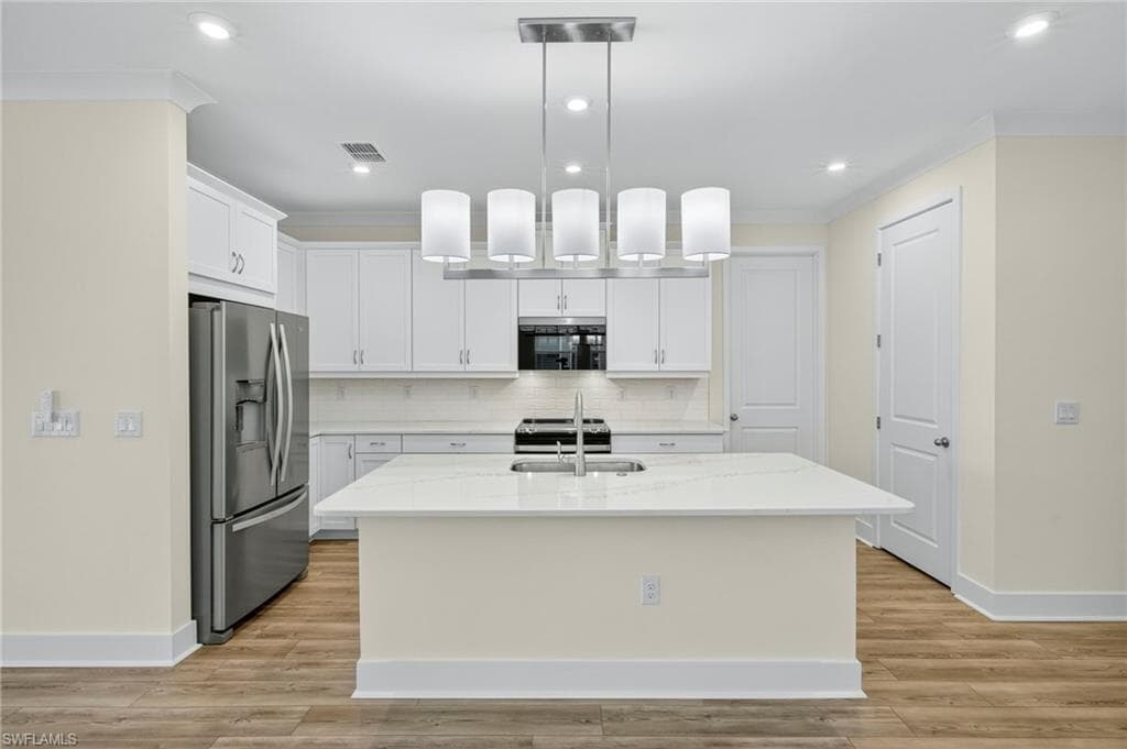 10279 Bonavie Cove DR, FORT MYERS FL 33966-2