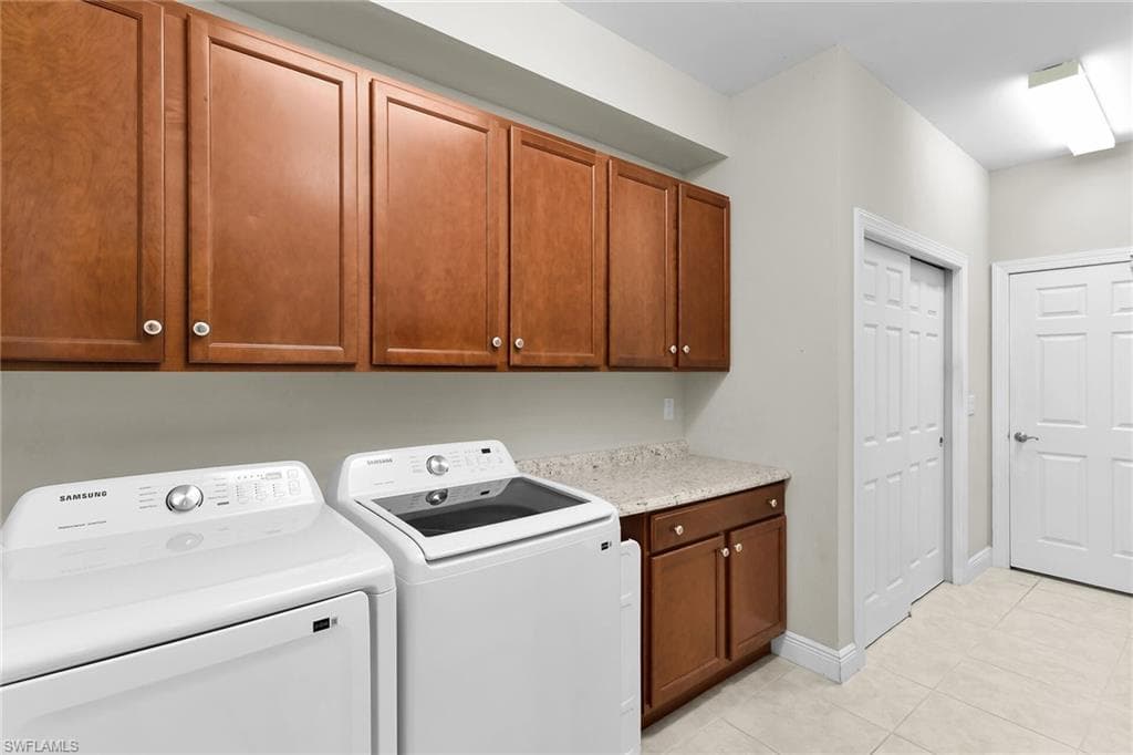 13418 Kent ST, NAPLES FL 34109-17