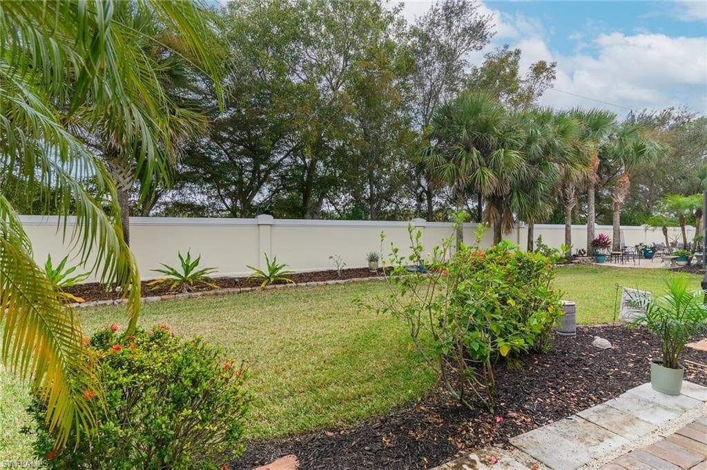 13418 Kent ST, NAPLES FL 34109-18