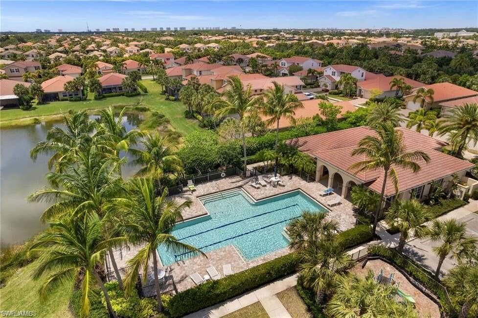 13418 Kent ST, NAPLES FL 34109-20