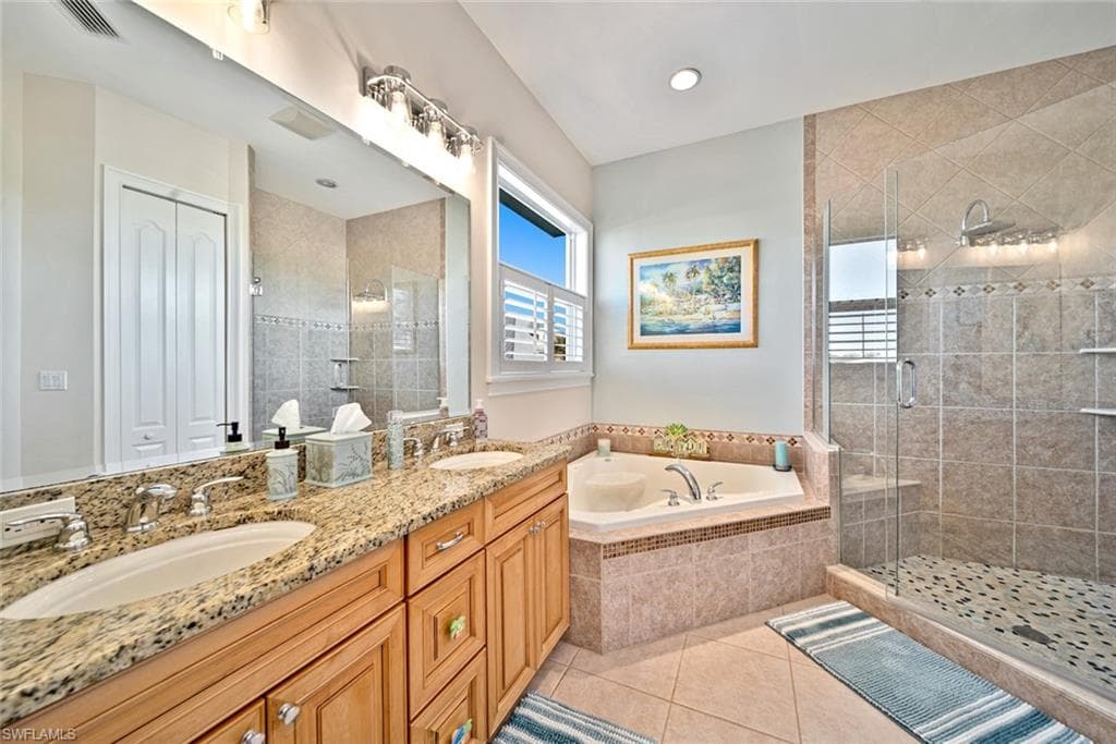 697 Spartina CT, SANIBEL FL 33957-22