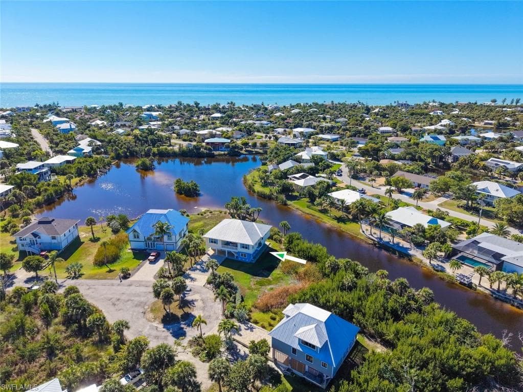 697 Spartina CT, SANIBEL FL 33957-41