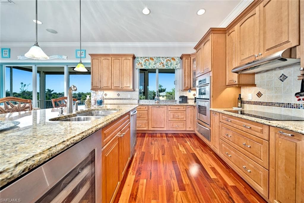 697 Spartina CT, SANIBEL FL 33957-12