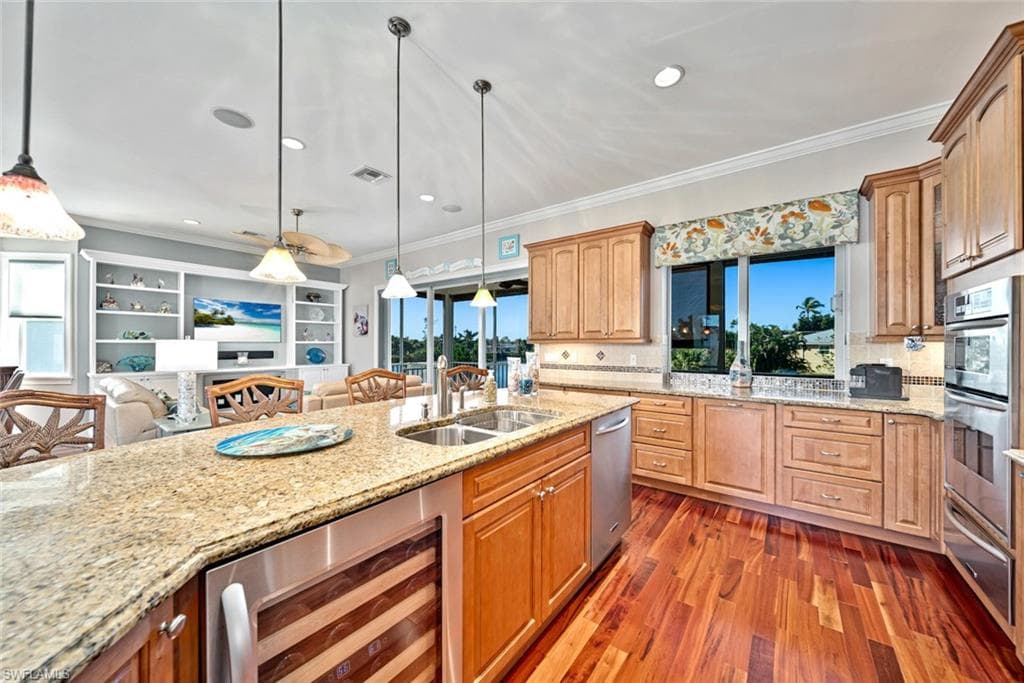 697 Spartina CT, SANIBEL FL 33957-11