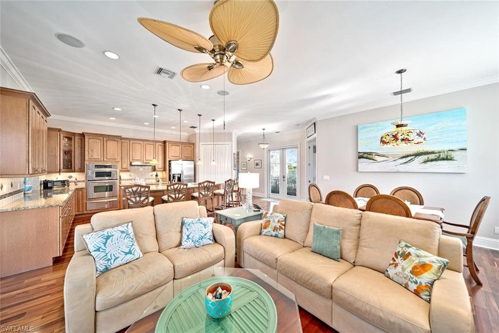 697 Spartina CT, SANIBEL FL 33957-9