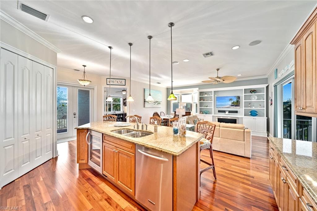 697 Spartina CT, SANIBEL FL 33957-13