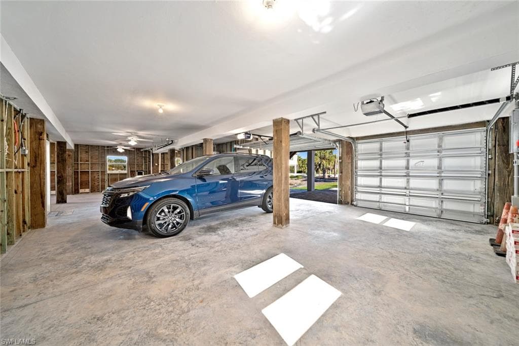697 Spartina CT, SANIBEL FL 33957-36