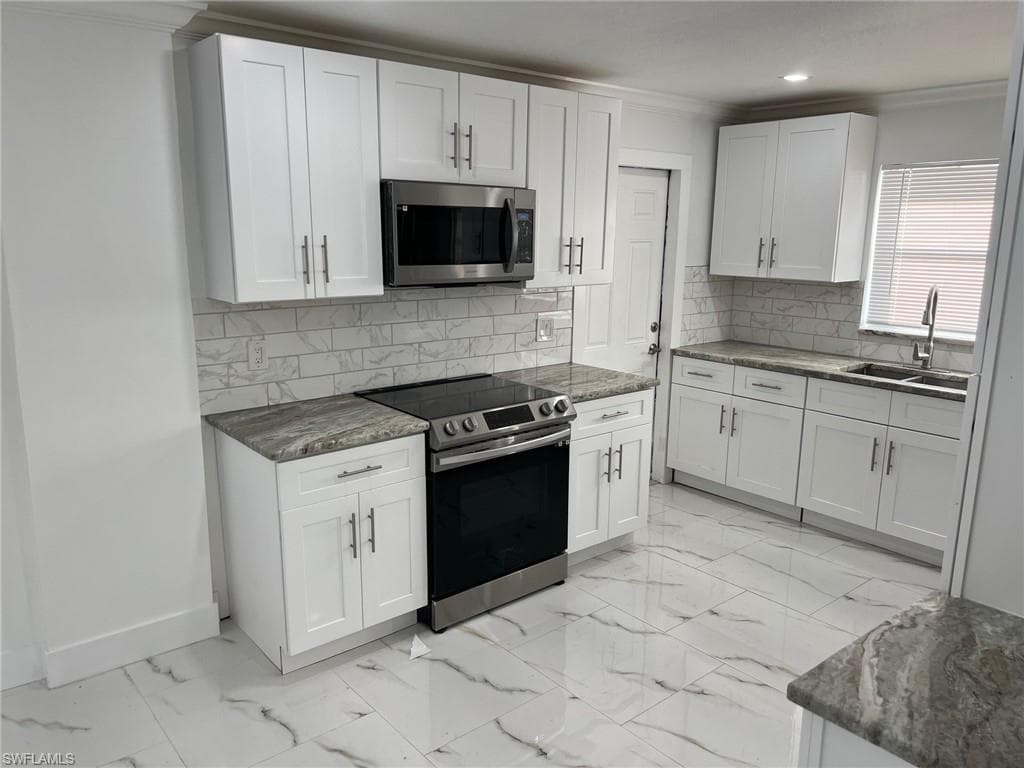 56 Cardinal DR-32