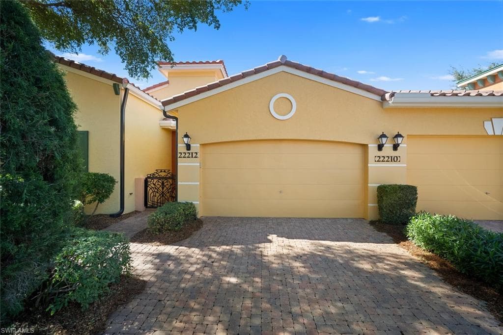 22212 Via Palazzo PL, ESTERO FL 33928-16