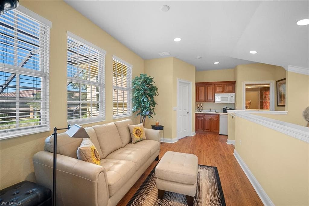 22212 Via Palazzo PL, ESTERO FL 33928-37