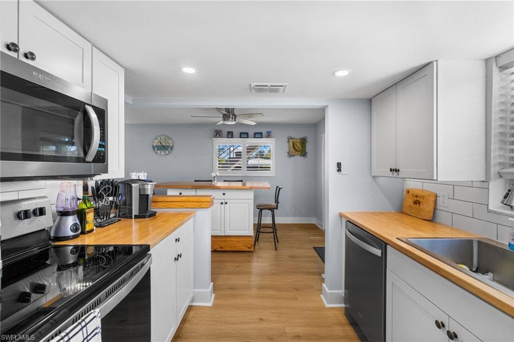 1686 Blue Point AVE # A1, NAPLES FL 34102-6