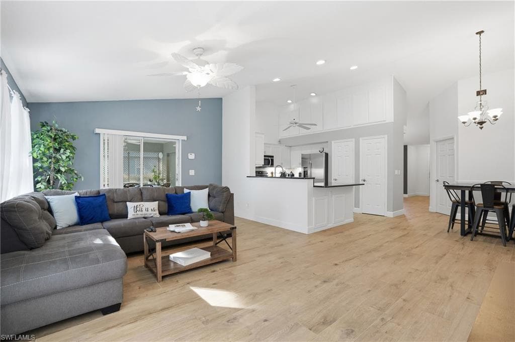 272 Johnnycake DR, NAPLES FL 34110-8