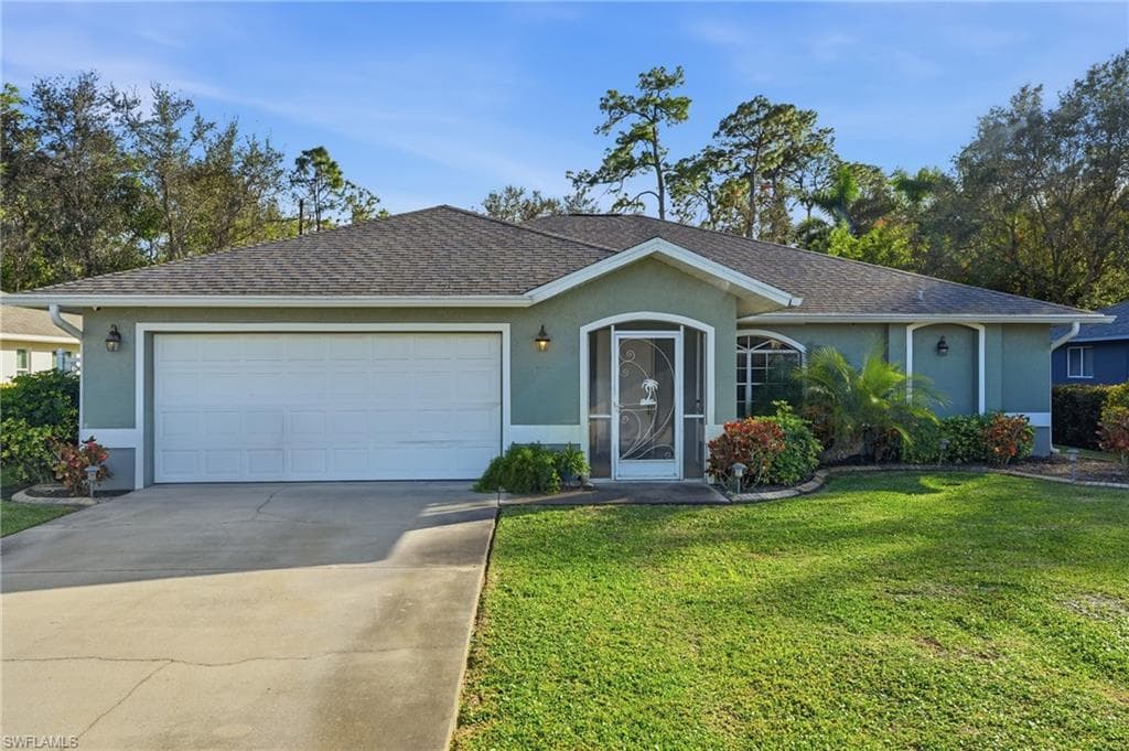 272 Johnnycake DR, NAPLES FL 34110-28