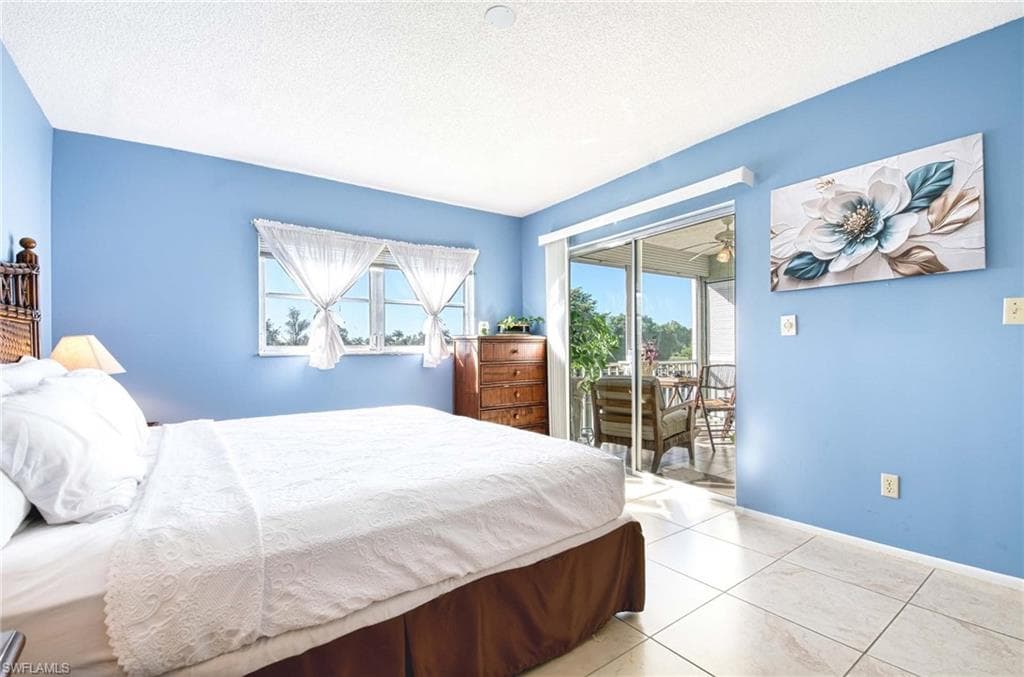 5483 Rattlesnake Hammock RD # 207, NAPLES FL 34113-8