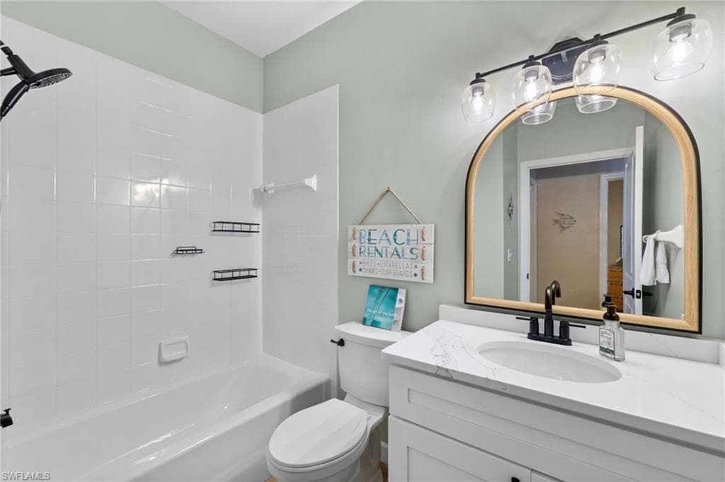 327 Emerald Bay CIR # W6, NAPLES FL 34110-22