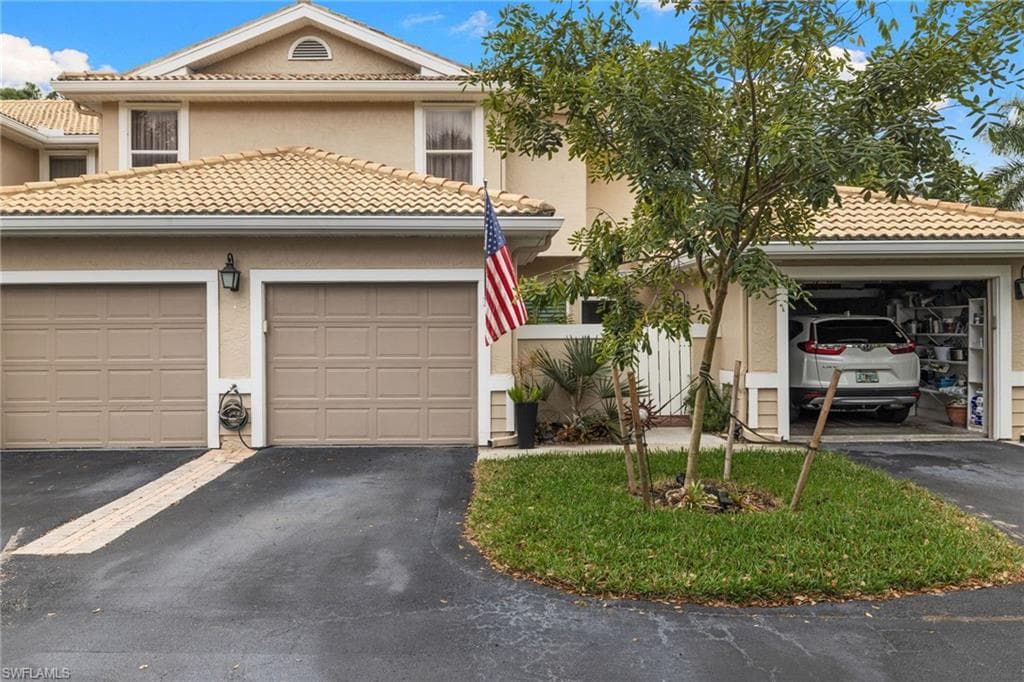 327 Emerald Bay CIR # W6, NAPLES FL 34110-31