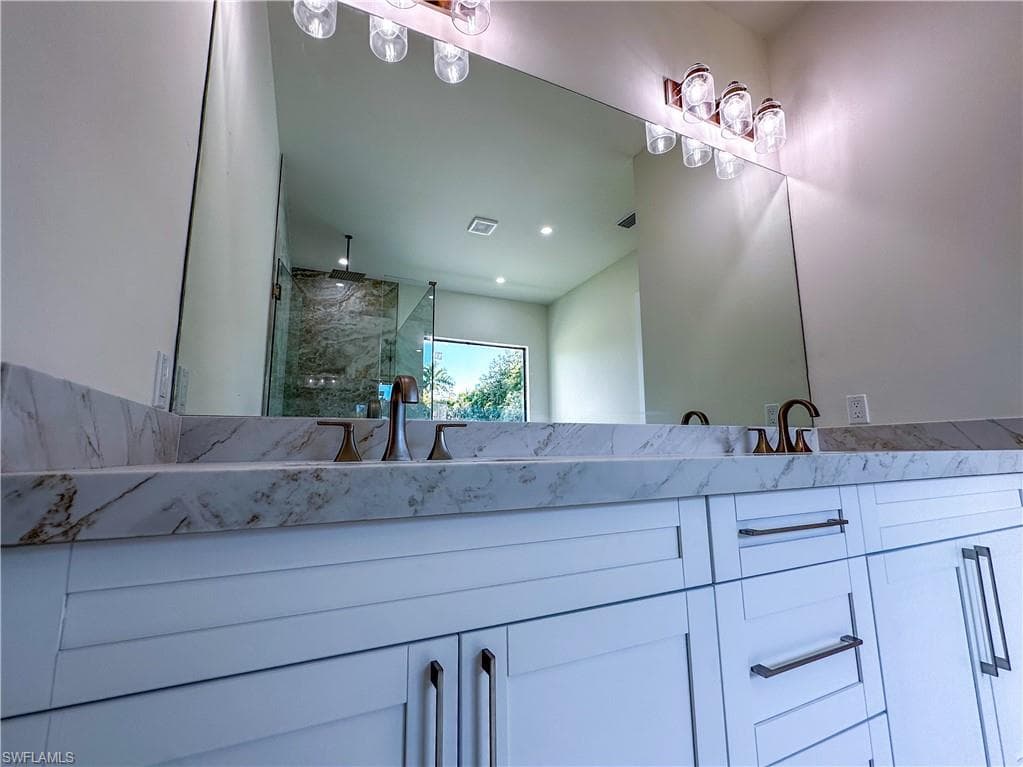 2464 Florida AVE, NAPLES FL 34112-33