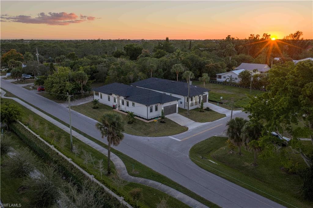 2480 Florida AVE, NAPLES FL 34112-41