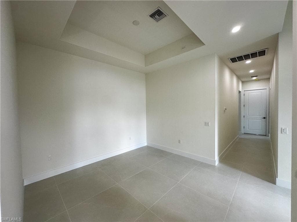 2480 Florida AVE, NAPLES FL 34112-8