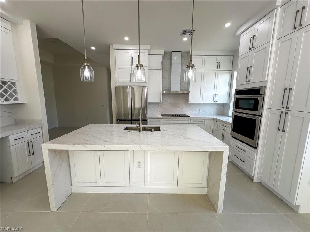 2480 Florida AVE, NAPLES FL 34112-13