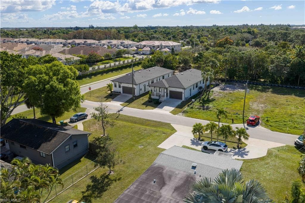 2480 Florida AVE, NAPLES FL 34112-40