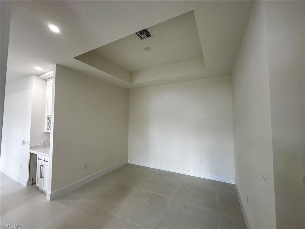 2480 Florida AVE, NAPLES FL 34112-7