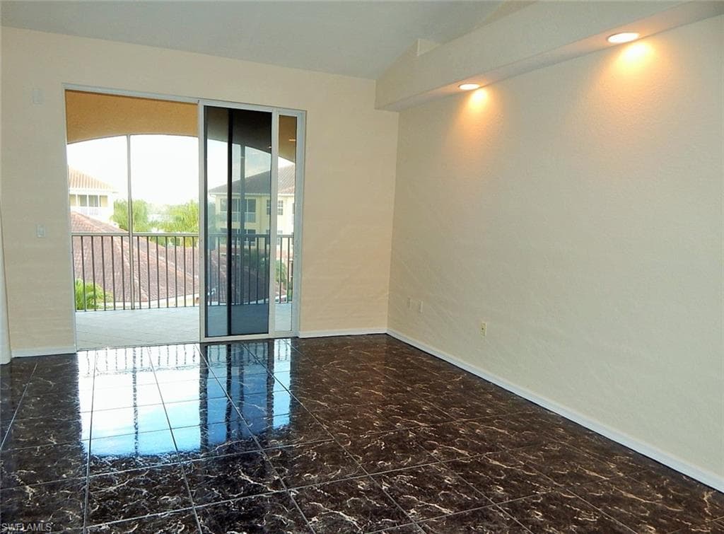 1113 Van Loon Commons CIR # 304, CAPE CORAL FL 33909-7