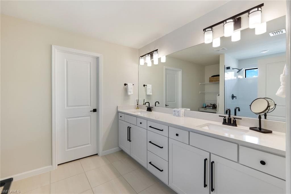 10427 VENTANA LN-18