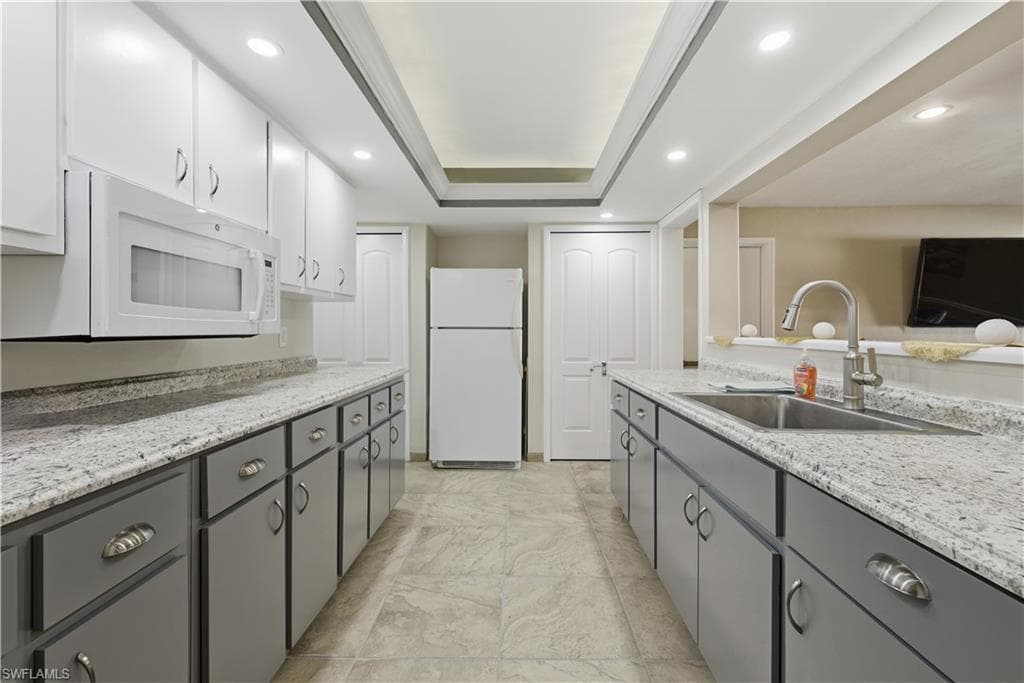 118 Gledhill CT, FORT MYERS FL 33919-30