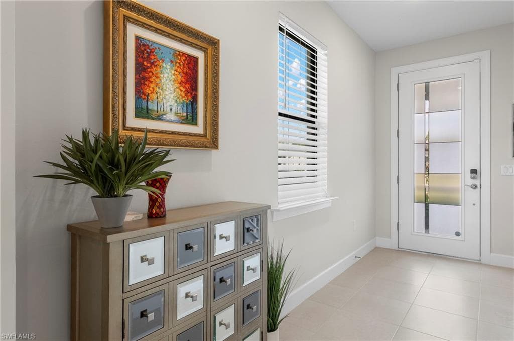 2147 Yellowfin CIR, NAPLES FL 34114-1