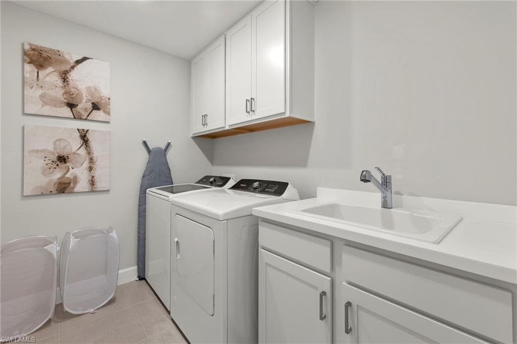 2147 Yellowfin CIR, NAPLES FL 34114-23