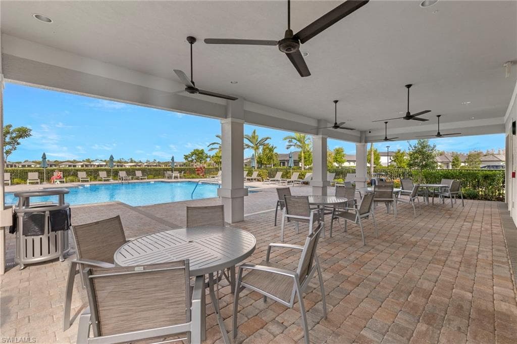 2147 Yellowfin CIR, NAPLES FL 34114-32