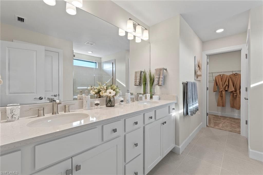 2147 Yellowfin CIR, NAPLES FL 34114-18